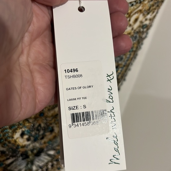 Camilla Gates of Glory tshirt - Picture 5 of 5